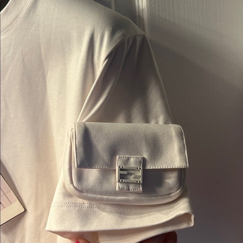 Fendi womens tee - Picture 4 of 11